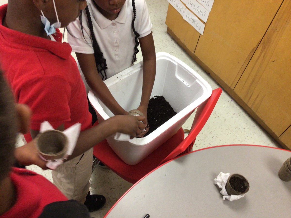 Mr. Young tweet media