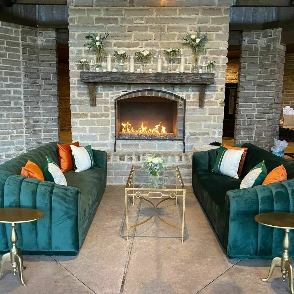 We are loving these bold jeweled toned colors for our lounge! The fireplace makes it extra cozy!
​
​Planner, Rentals + Linens: @eventuresinc
Venue + Lighting: @colesgardenokc
Flowers: @newleafoklahomacity
Rentals: @mariannesrentals
Catering: @abbeyroadcatering
Cake: <a href="/amycake/">amy jazmine rivera</a>…