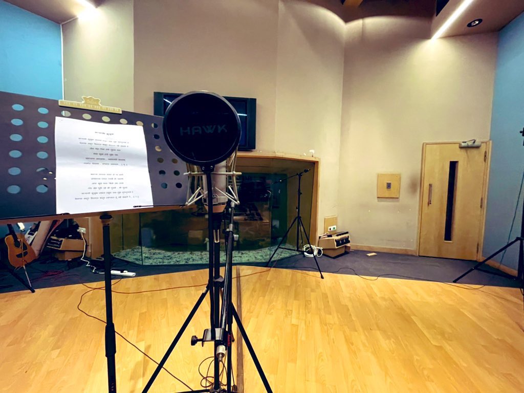 neharajpalmusic's tweet photo. My mandir Mecca Madina .. recording studio .. nothing gives peace to me but worshiping music 💜 #YashrajFilms studio https://t.co/wktqV3KtNR