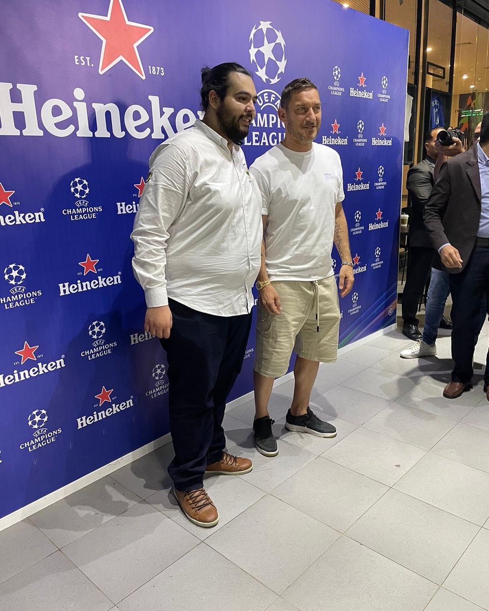 القذافي💤 tweet media