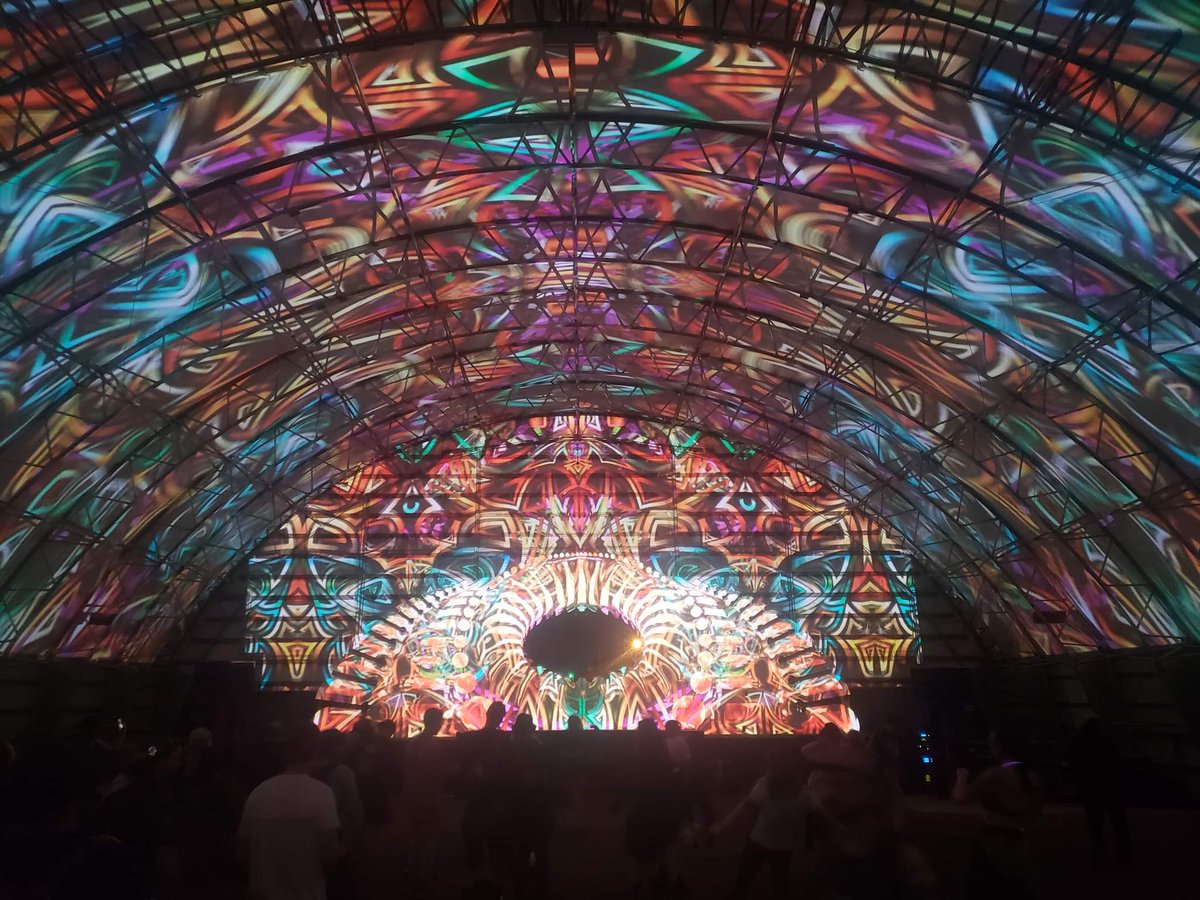Snapped from the portal at <a href="/InfrasoundFest/">Infrasound Festival</a> during <a href="/davidstarfire/">david starfire</a> (which was fire af btw)

📸: <a href="/void_clear/">ClearVoidVisuals</a> 

#infrasoundmusicfestival #infrasound #davidstarfire #visuals #portal #projectionmapping #patterns #contrqst #psychedelicart #psychedelic #trippyart #tribal