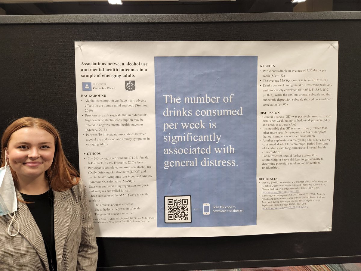 Steve_A_Miller's tweet photo. Catherine Mirich from the DePaul Rosalind Franklin collaboration at #APS2022 #rfums https://t.co/QQadjUGttT