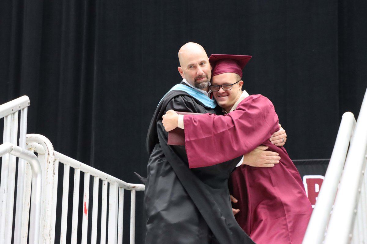 PearlandISD's tweet image. 🎉🎉 Congratulations to Pearland High School Class of 2022! 🎉🎉 #WeAreKnowledgeable #WeArePearlandISD