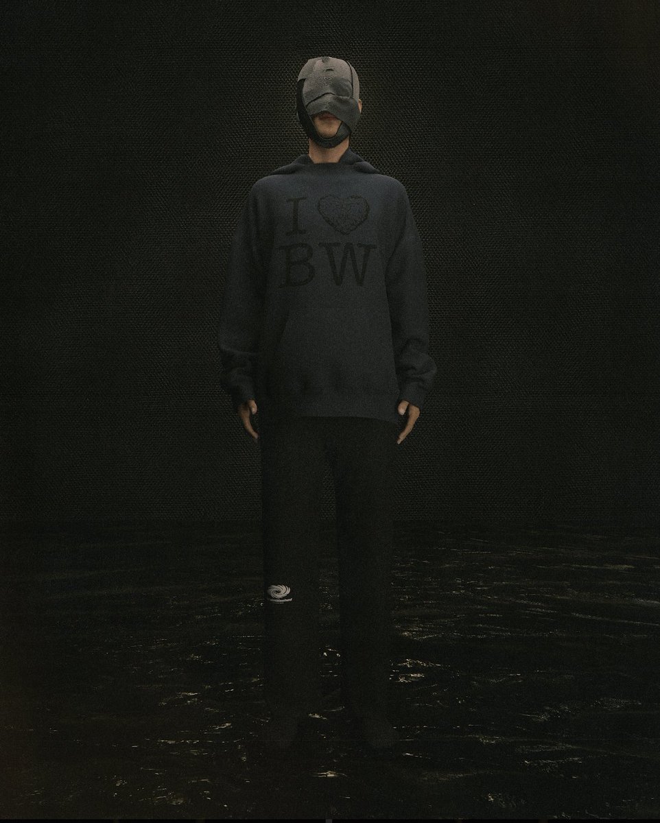 StreetFashion01's tweet photo. BRAINWASHED LA SS22 CGI Lookbook (2022) https://t.co/v0ti6BzrYe