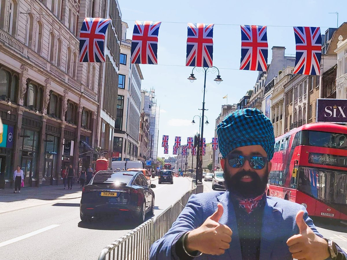 Glorious day! Our glorious Union flags soaring high gloriously on the Strand! God bless our Global Britain - the world's greatest nation to call home, to work, play, learn, live and raise a family. Be proud of our flag and our Global Britain - this lodestar of freedom and hope.