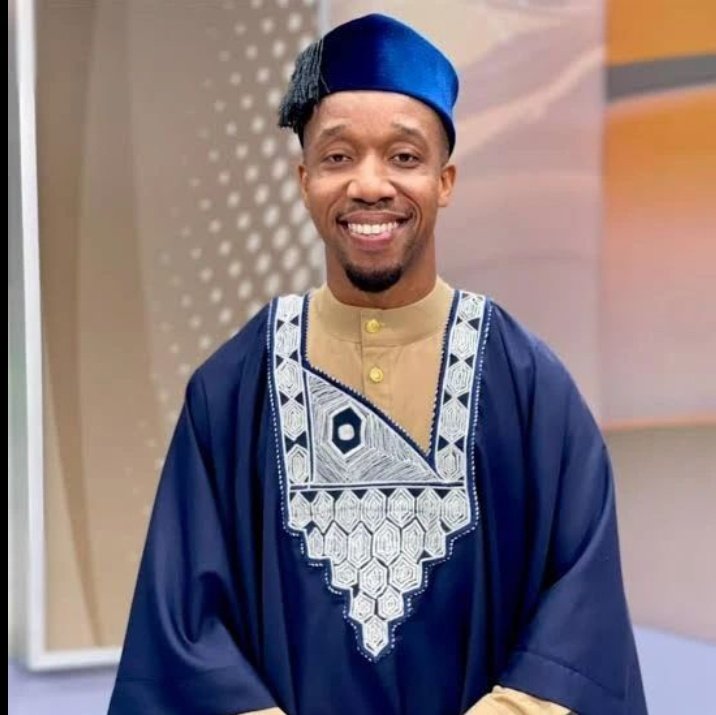 TheRoundtableM2's tweet photo. #theRoundTableCelebrates
Today we celebrate Rashid Abdallah, the renowned Swahili News Anchor in Kenya. He co-hosts Sema na Citizen with other journalists.  @rashidyabdalla7
 #theRoundtableMagazine #Leadership #rashidabdalla
Get the full story: https://t.co/1OKSUVGQFw https://t.co/FWGVKjGwQP