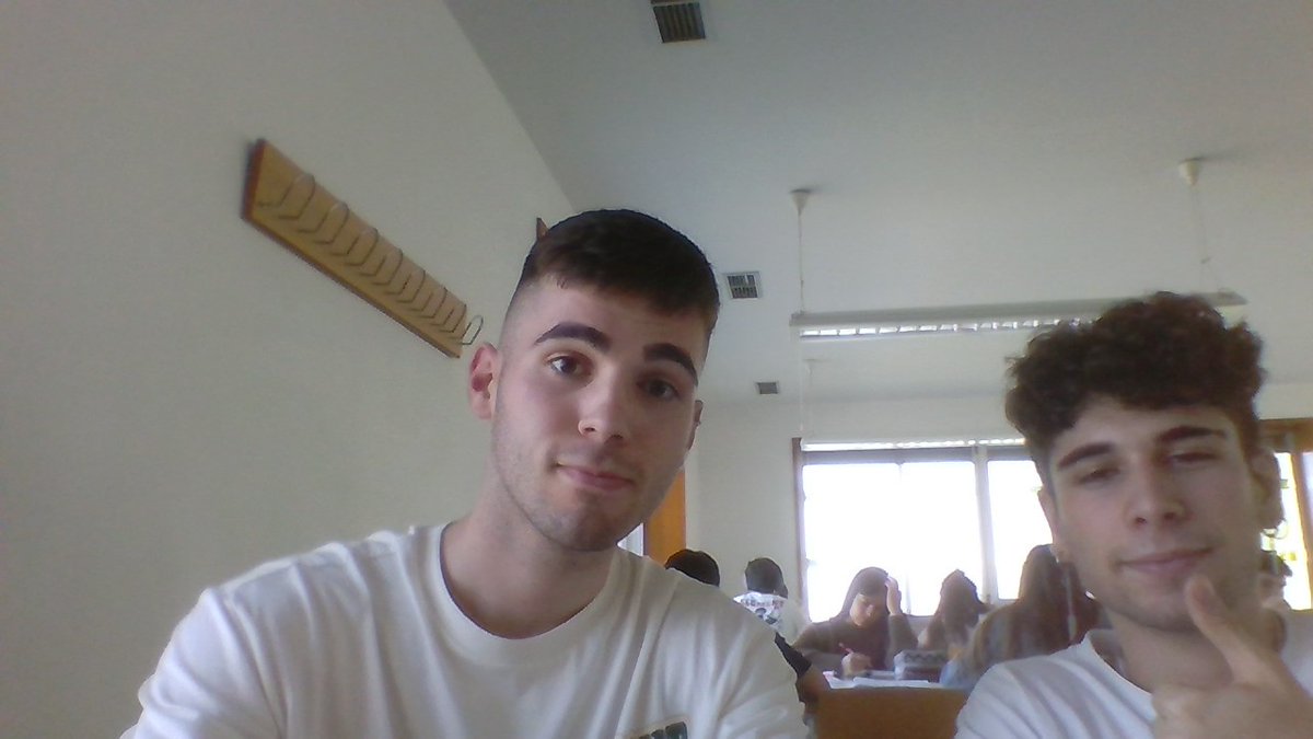 DamiVazquez__'s tweet photo. Con el blas faitin estudiando😈😈🤑🤑 https://t.co/PpajNhoENv