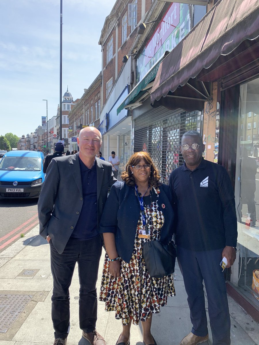 Thank you to ⁦@JimDicksLambeth⁩ & ⁦@Marciacameron07⁩ Joint Cabinet Members for Healthier Communities ⁦@lambeth_council⁩ for joining us today at our Streatham Barbershop Hub, Levels Hair & Beauty. #CORE20PLUS ⁦@AscensionTrust⁩ ⁦@DrChiChiEkhator⁩