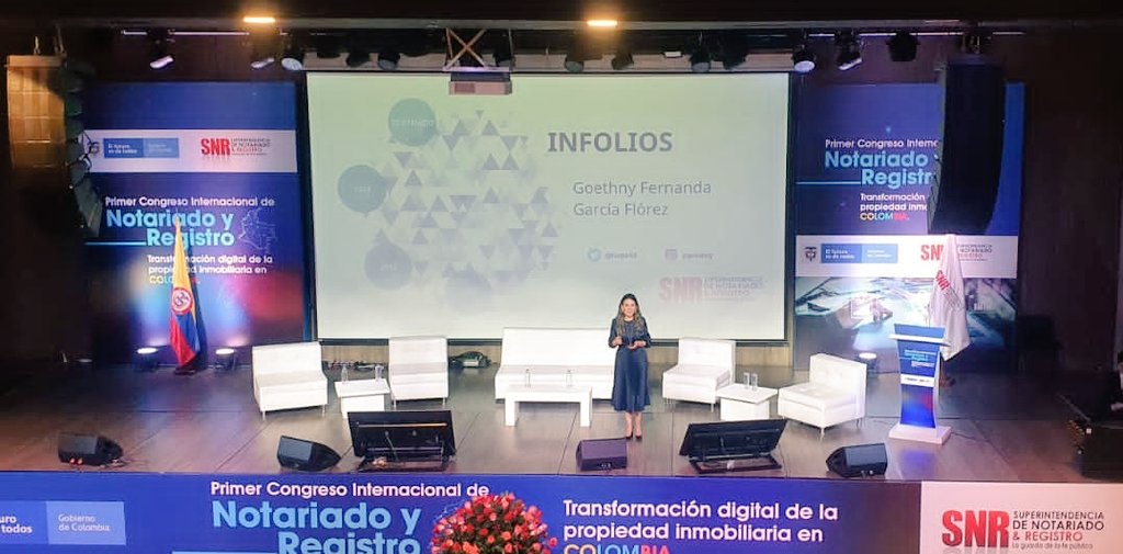 Supernotariado's tweet photo. En #CongresoNotariadoyRegistro la Superintendente @fergar80 realizó el relanzamiento de la Revista Infolios. Una publicación especializada en temas de notariado y registro, que regresa gracias a la acogida de notarios, registradores, abogados, estudiantes de derecho y jueces. https://t.co/OuQ4zAc2Ae