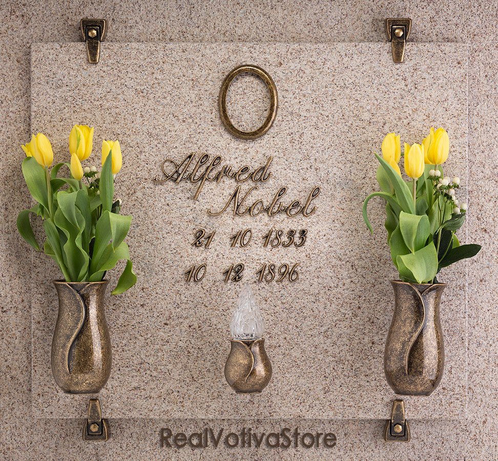 Lettere e numeri in bronzo per lapidi - Modello Corsivo Palatino - Finitura Glitter 
realvotivastore.com/it/lettere-per…
Lettere e numeri in bronzo, acciaio e porcellana, per la composizione di nomi, scritte ed epigrafi su lapidi e monumenti cimiteriali