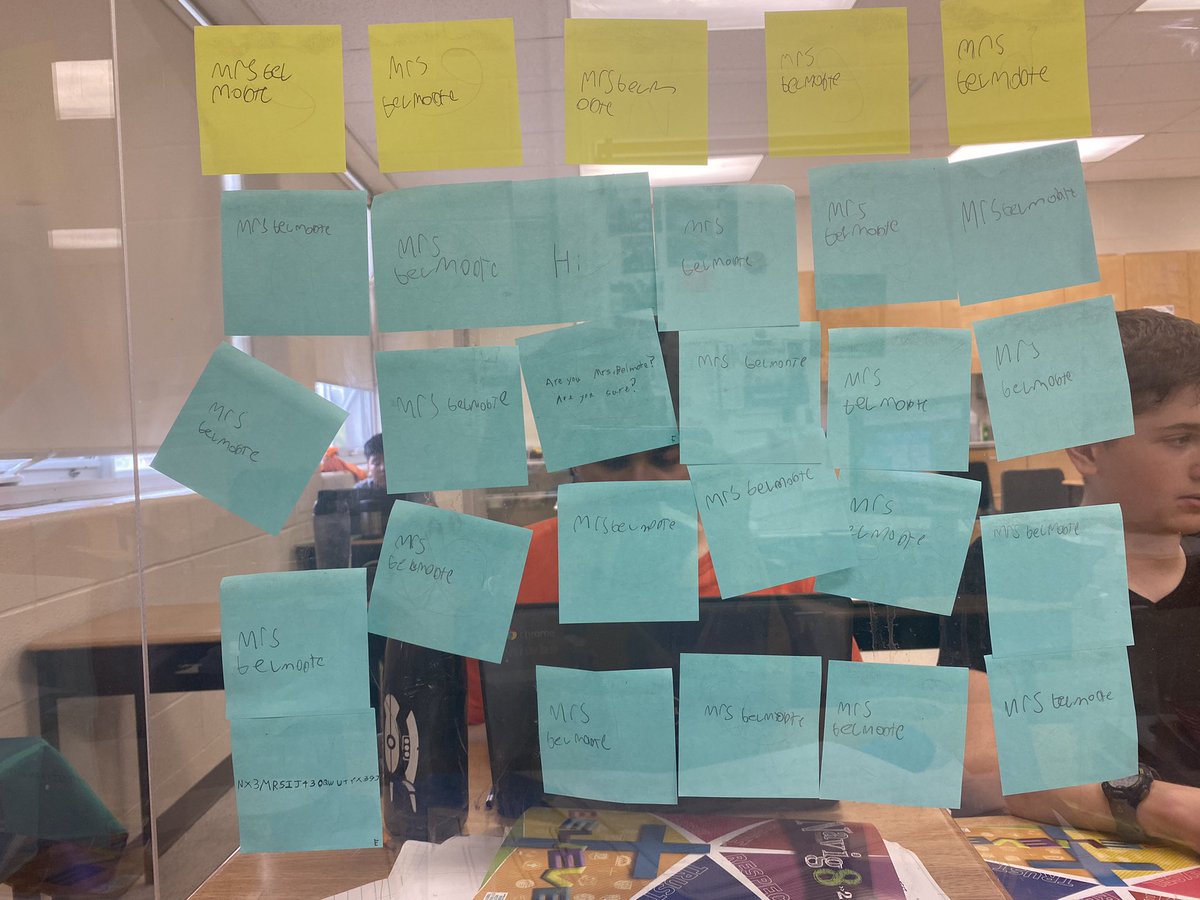 I think someone wants my attention!  🤣🤣🤣