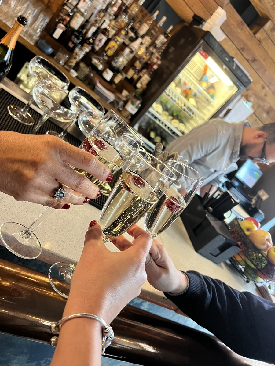 MalluskInfo's tweet photo. #TeamMEP afternoon out #TeamBuilding #Fun #CocktailMakingMasterclass 1/3 https://t.co/lDkbiDRMar