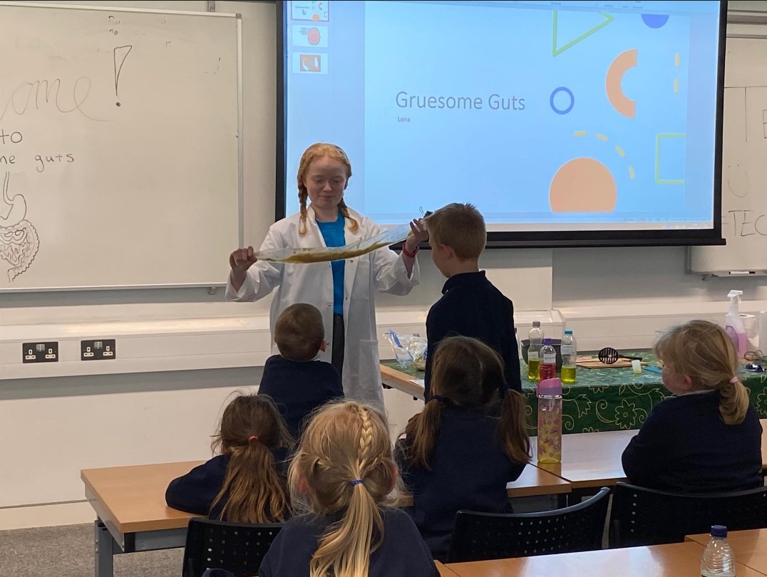 5 days of the Gruesome Guts workshop done with <a href="/TechFestNews/">TechFest</a>. 16 banana sandwiches have travelled through my pretend digestive made of kitchen equipment. Lots mess, fun, chewing, squishing and mushing later, we had some poo. 🍌😆💩
