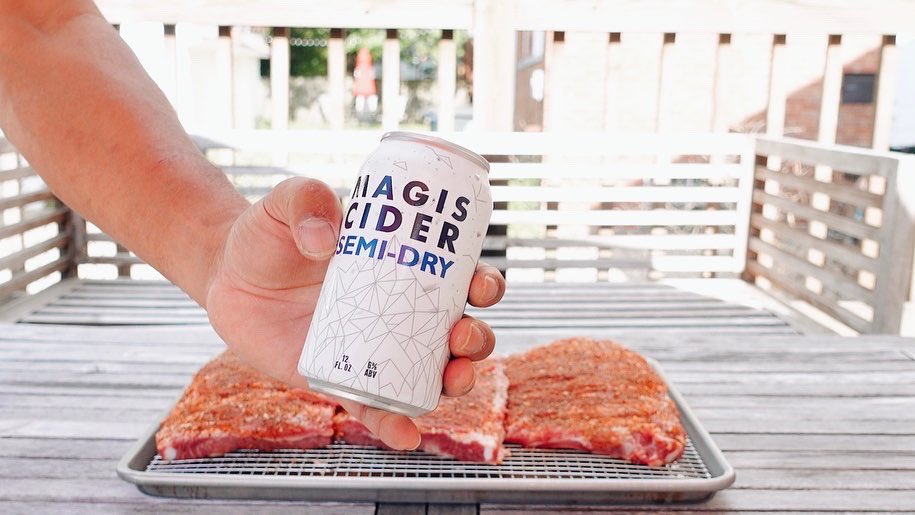 MarketGardnBeer's tweet photo. Join the party and fire up the grill this Memorial Day Weekend! Whether you’re getting together with friends or family, our @magisciderco Semi-Dry is here to pair perfectly with all your upcoming grilling. 😎🍏 #ciderforpeople #magiscider #marketgardenbrewery https://t.co/Ttoz578Km1