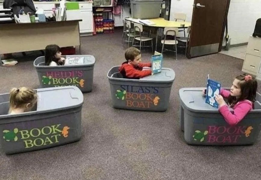 KyrstieStubbs's tweet photo. Love this! ❤️❤️ book boats- want one for me! X https://t.co/N3YLDqsNc0