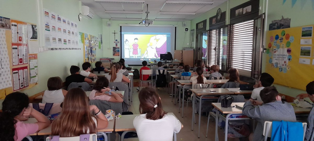 LestonnacTgn's tweet photo. 5è prim. Ahir vam participar a la Jornada virtual d'Aprenentatge actiu "Puerorum Ludi". Ens vam divertir jugant com els infants romans! Gràcies @cdatarragona
#Primaria #lestonnactgn https://t.co/bCiHn1Vu4a
