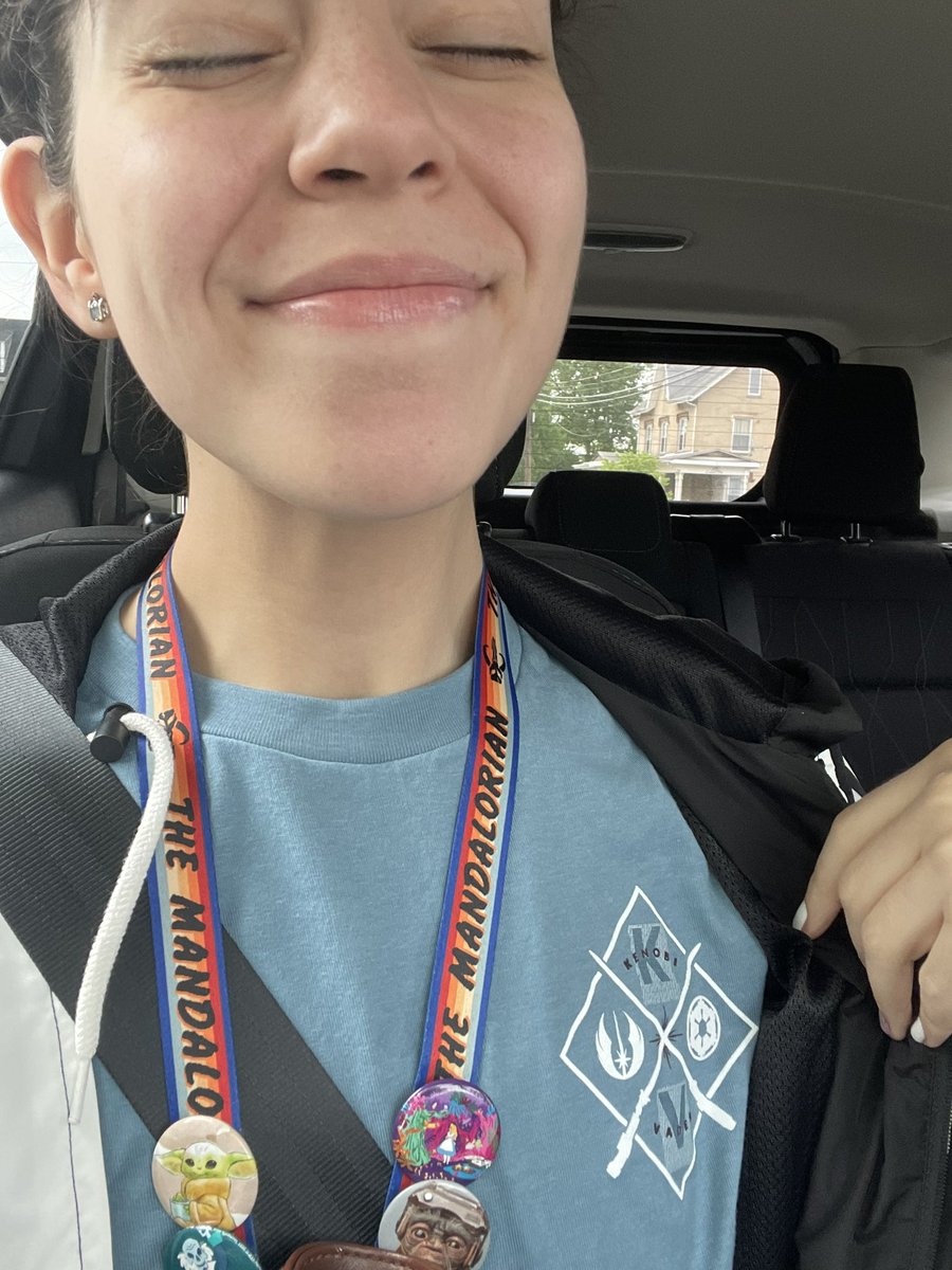 ganocj's tweet photo. Happy Kenobi Day everyone!!! Also here’s the shirt today for #SWCatHome. I HAVE to show you all the back later!! https://t.co/4nSBSORGXE