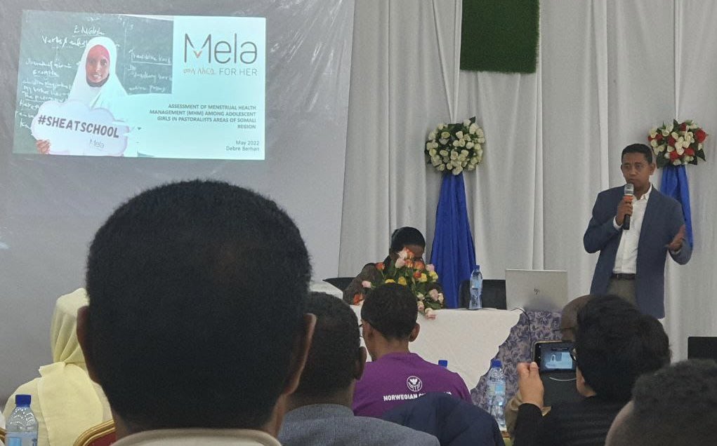 📣 Happening NOW: presenting our new study on MHM in the Somali region of #Ethiopia in the ‘Menstrual Hygiene Management Discussion’ organised in Debre Birhan by <a href="/CCRDA1/">CCRDA</a> and <a href="/mowe_ethiopia/">Ministry of Water & Energy</a>. Thank you for inviting us!             #periodpoverty #itstimeforaction #IMD2022
