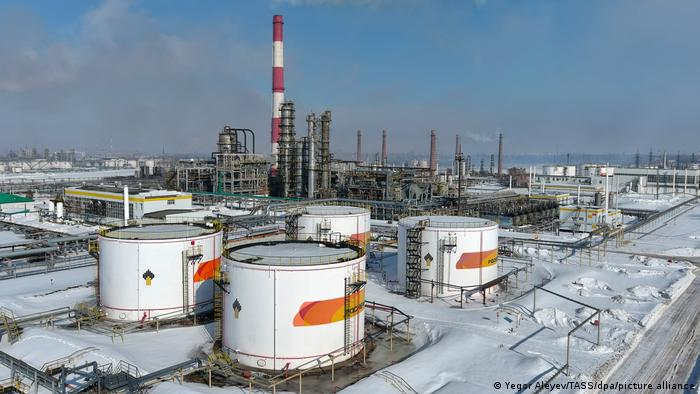 BuzzerLk's tweet photo. Russia responds to the Sri Lanka's Oil request
https://t.co/X9nZe5Xg6i
#lk #lkcrisis #fuelcrisis #buzzerworld #uzzerlk https://t.co/pX2zwwh3uH