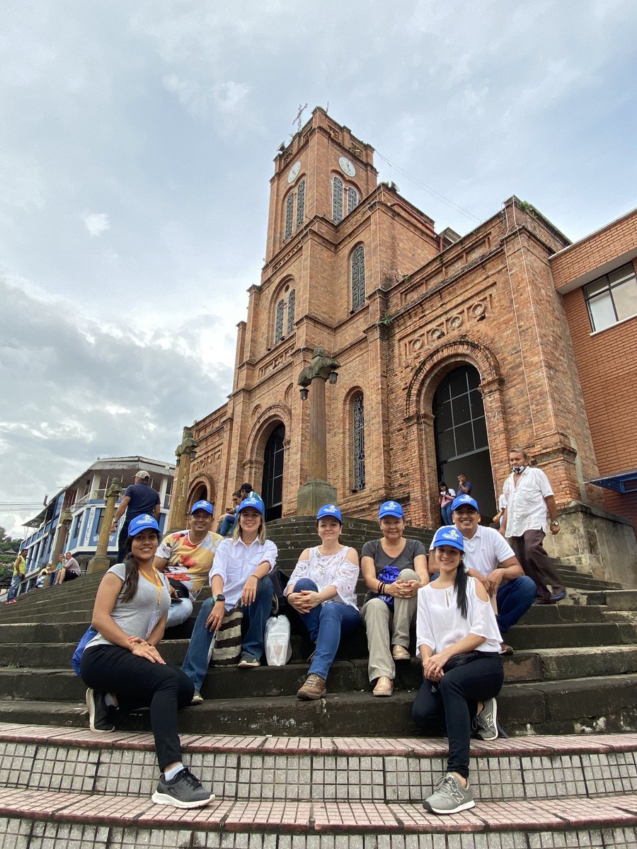 Gracias al apoyo de la <a href="/ccbarrancabja/">ccbarrancabja</a>  realizamos un #famtrip para conocer y validar el proyecto Renacer de los Yariguis en San Vicente de Chucuri, que resalta a través del #turismocomunitario sus atractivos naturales y gastronomía 🥑🍫 <a href="/PROCOLOMBIACO/">PROCOLOMBIA</a>