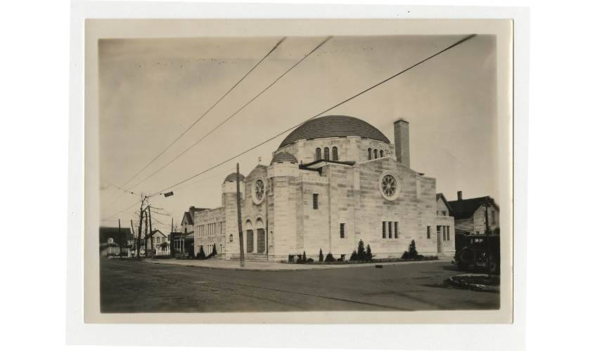 LHScarnegie's tweet photo. During Jewish Heritage Month, we would love to share with you the Western Reserve Historical Society's archive of photos from the old Agudath B'nai Israel Synagogue on Reid Avenue. Take a look at these photos of the architecture dating back to 1932!

https://t.co/1diNREtyPu https://t.co/W60GqO4Khd