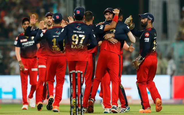 _Kashish_337's tweet photo. My heart is happy 😊 to see #RCB ❤️ Winning.
All the best to #Rcb in qualifier 2 

#qualifier #RCB #RCBvRR #playoffs2022 #IPL #IPLFinal #IPL2022 #playoff https://t.co/EA5UHnW5Nx