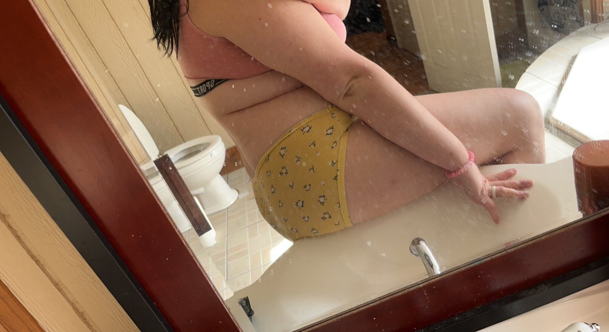 spicypaige's tweet photo. premium snap, limited time for deals add me up :) carcake21. #SellingContent #premiumsnaphat #premiumsnap #ContentCreator #dropbox https://t.co/3mxxUIJpqX