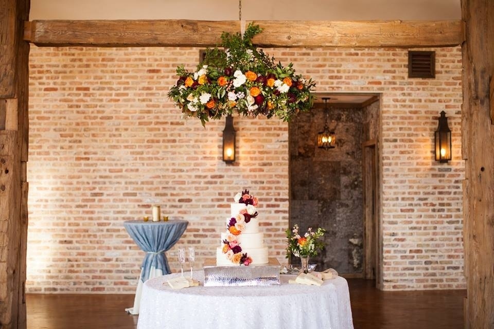 Isn't this hanging floral 🌹 arrangement gorgeous? We absolutely love how unique and gorgeous it is 💕!

Let's begin designing your one-of-a-kind big day: signatureoccasions.com

#weddingflowers #weddingdecorations #weddingcake #weddingreception #signatureoccasions #realweddings