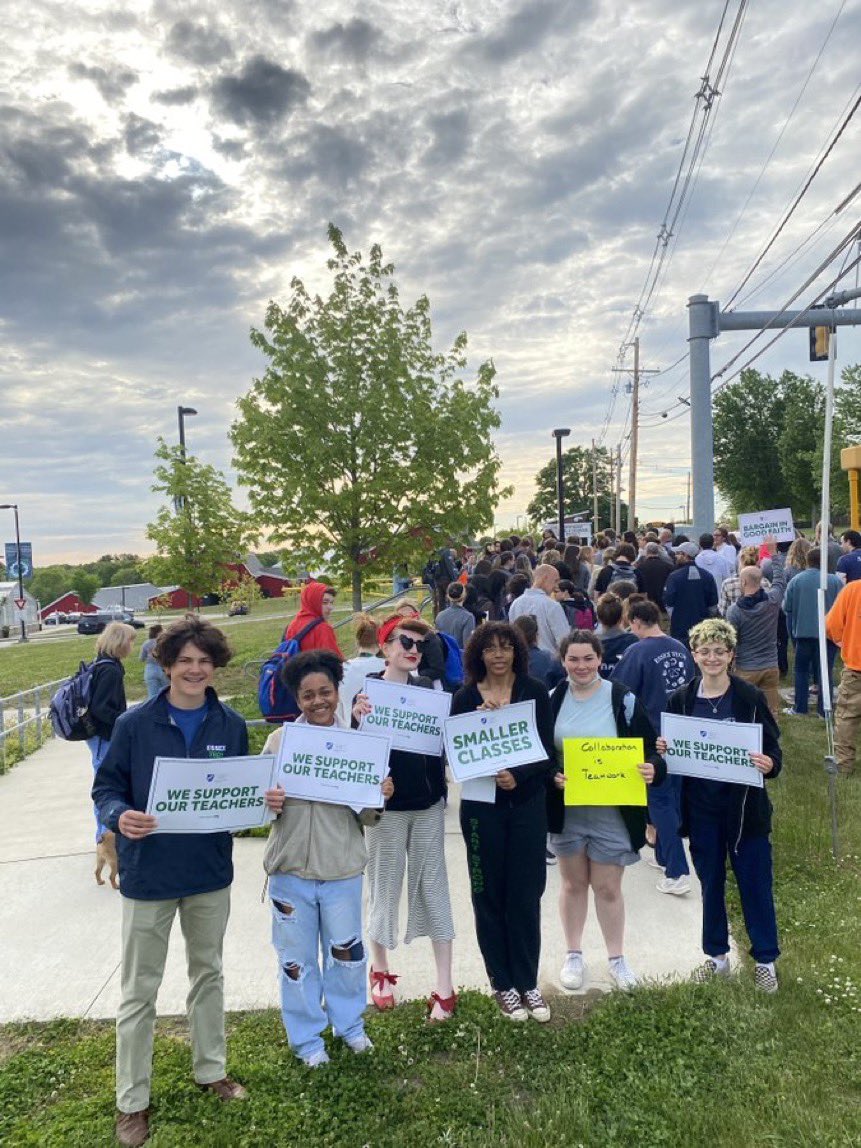 AFTMass's tweet image. .@EssexNorthShore educators and @ETHS_Educators rally before school for the school their students deserve!  #StrongerTogether #ClassSize @AFTunion @massaflcio