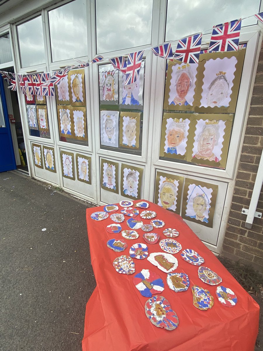Year 1 and 2 have been busy preparing for their street party! 🇬🇧