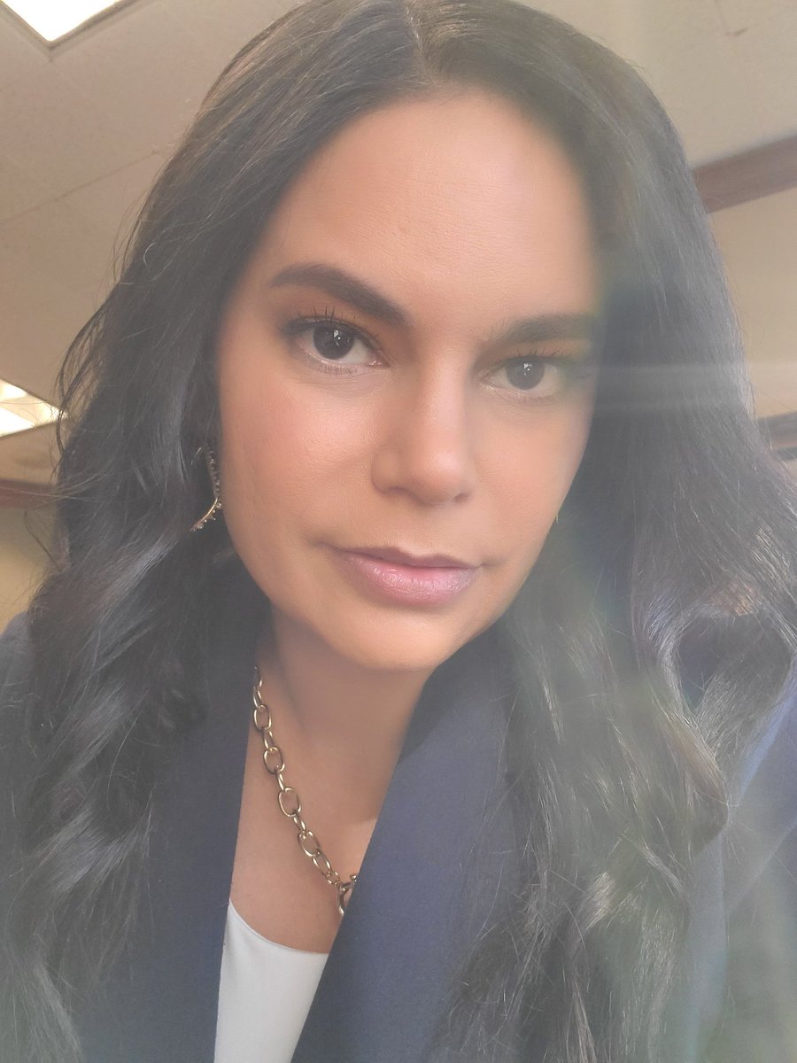 ShairaBarton's tweet image. Long weekend. Let&apos;s play. 😎 #weekend #weekendvibes #weekendflow #Friyay #Friday