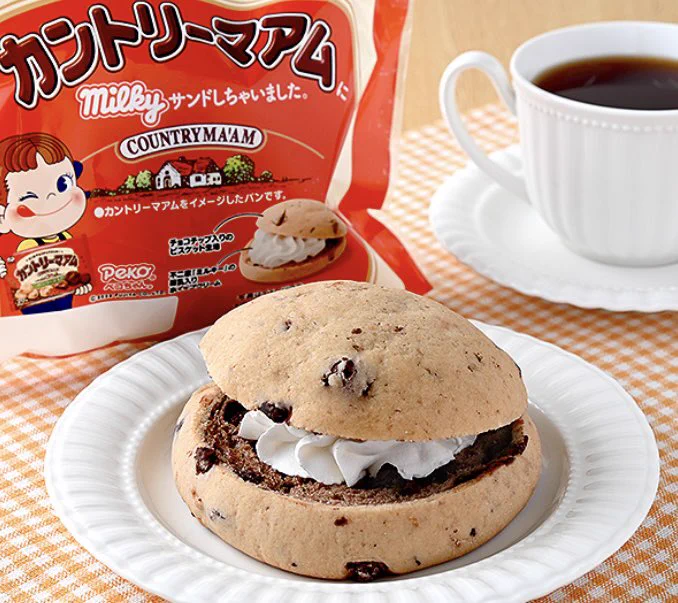 ５月３１日よりファミリーマートから「カントリーマアムにミルキーサンドしちゃいました。」が新発売‼