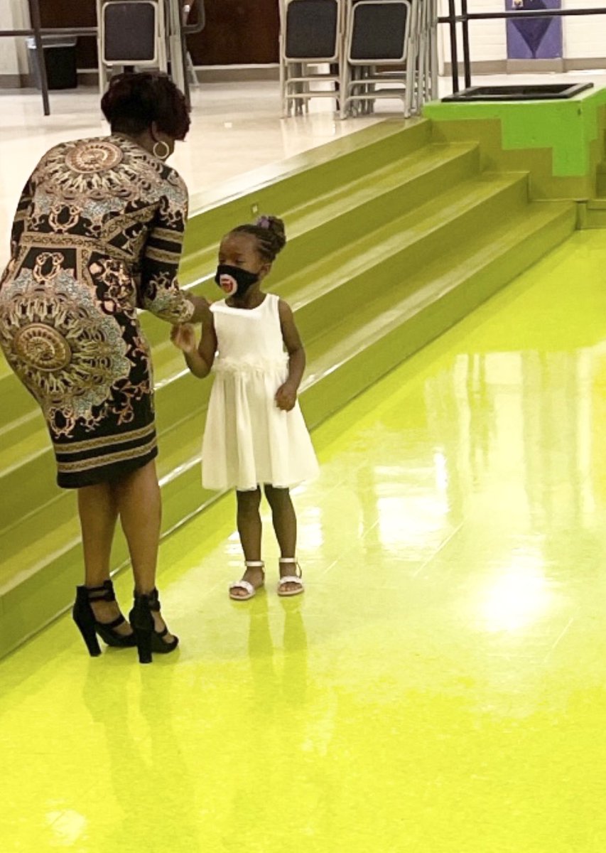 SEM_PBSA's tweet image. Kudos and shoutout to the Pre-K students @THES! You performed exceptionally today at your promotion ceremony. We are proud of YOU!
Welcome to kindergarten. #ChooseTHES #ChoosePurpose #WeLoveYou @JovanDM @NikkitaDW @MrsGrahamTHES