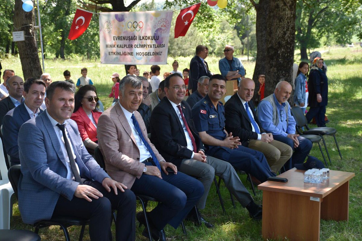 Evrenuşağı İlkokulu koordinesinde anasınıfı öğrencilerinin  katılımlarıyla “Minik Kalpler Olimpiyatlarda” etkinliği Kaymakamımız <a href="/CevdetErturkmen/">Cevdet Ertürkmen</a> İlçe Milli Eğitim Müdürümüz <a href="/mehmetalikatip1/">Mehmet Ali KATİPOĞLU 🇹🇷</a>,daire amirlerinin teşrifleriyle gerçekleştirildi.
<a href="/samsunmem/">Samsun İl Milli Eğitim Müdürlüğü</a> <a href="/tcmeb/">Millî Eğitim Bakanlığı</a>
<a href="/gokhanmurat1/">Murat YİĞİT</a>