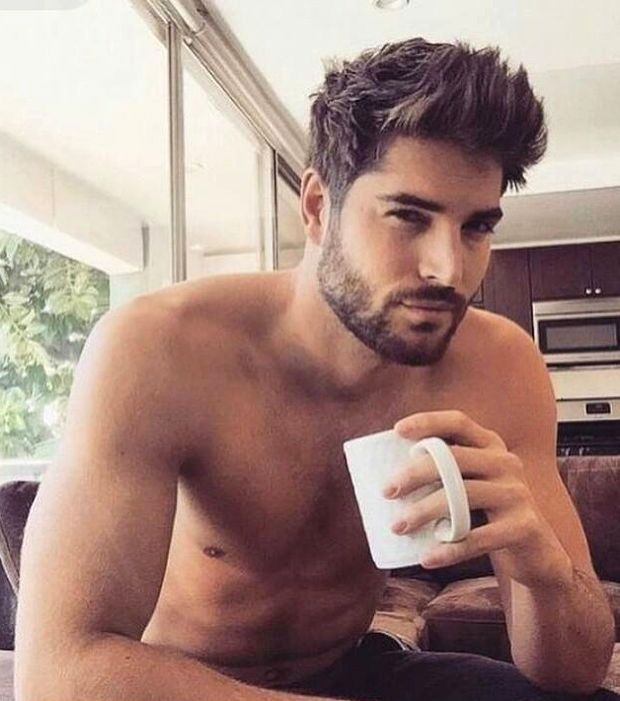 LA COSMÉTIQUE AU MASCULIN
esthetiquehomme.com/la-cosmetique-…