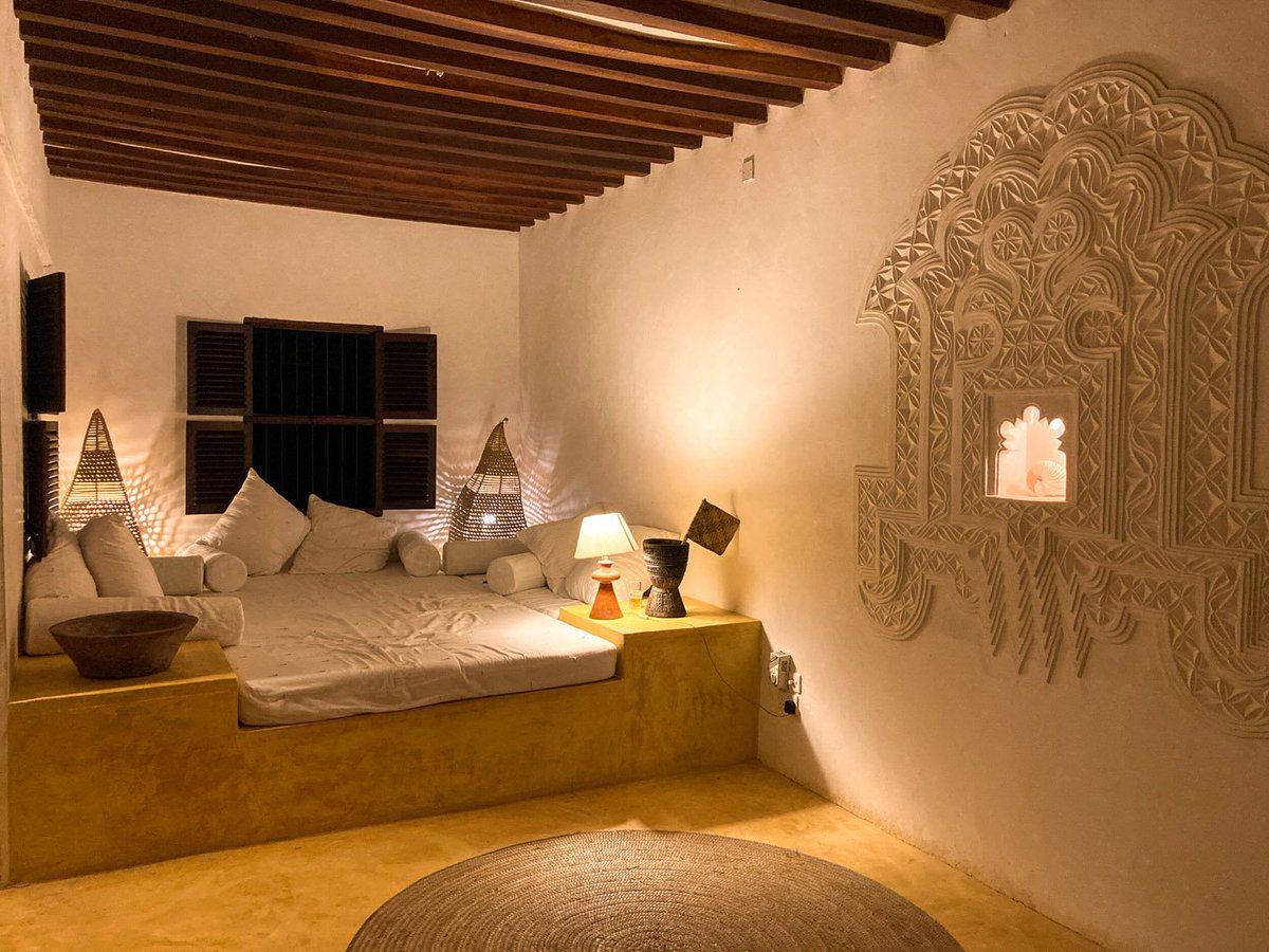 Holiday Finder tweet media