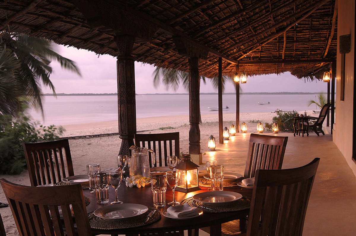 Holiday Finder tweet media