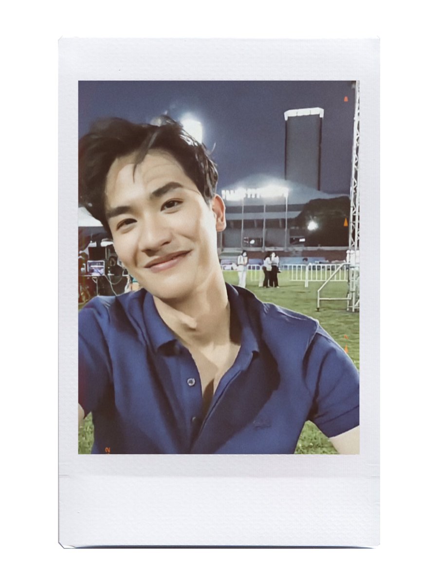 joshydump's tweet photo. hello handsome 👋🏻💙

— #WinGraduationParty #Tawan_V @Tawan_V https://t.co/SPiCHqwLJ0