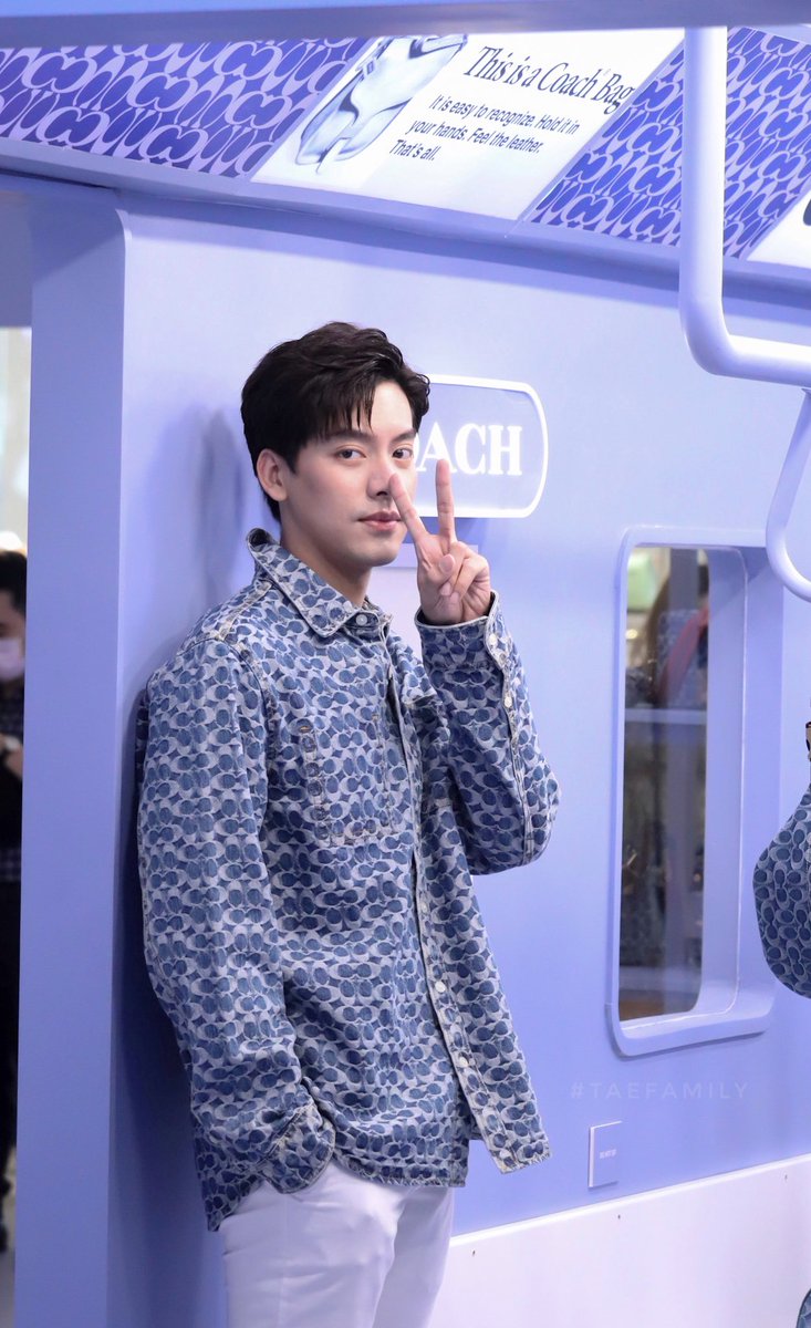 tae_family's tweet photo. น่ารักที่สุดในโลก ✌🏻✌🏻
#CoachxTaeTee 
#CoachNYxTaeTee
#TaeDarvid
#tae_family https://t.co/K6ARPXHIzV