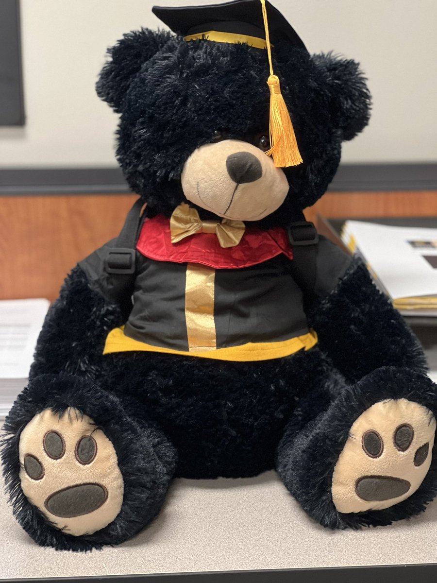 aef_avonschools's tweet photo. Victor has had a great last few weeks hanging and is ready for graduation tonight!  Let’s see pics of your grads! https://t.co/e3wTXqK0Cs