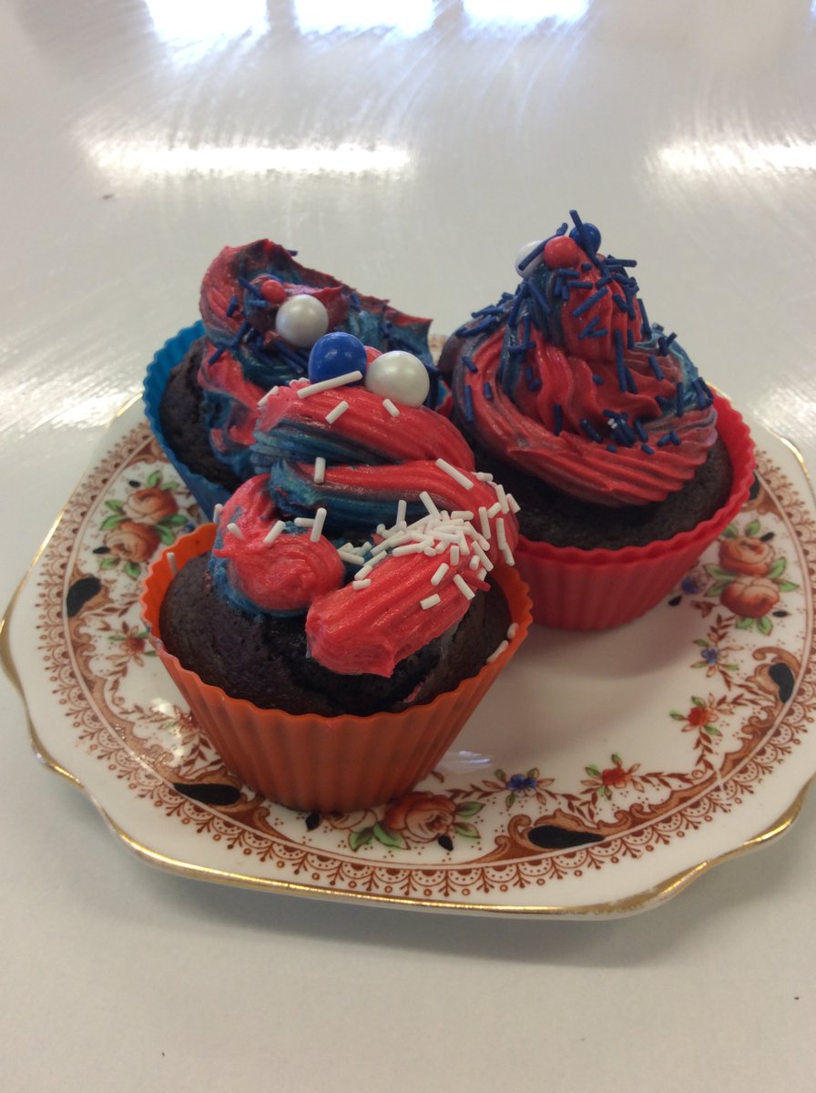 Huxlow_DT's tweet photo. We have had a Jubilee theme in Food and Hospitality and Catering this week. With some fantastic outcomes 👑😀🎂🥮🥞🧁👑 #huxlow @Huxlow #jublilee https://t.co/lnwWAfQoCz