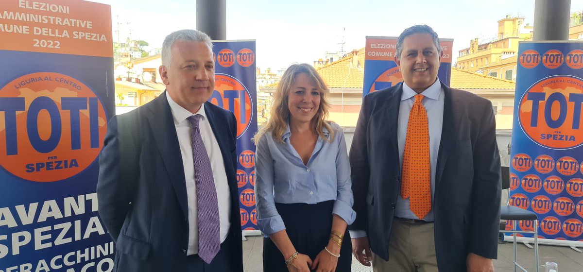 GiovanniToti's tweet photo. Con il sindaco @PPeracchini parliamo di progetti per il presente e il futuro de #LaSpezia, intervistati da Agnese Pini, direttrice della Nazione 

Guarda la diretta 👉 https://t.co/77qTbWjwUW https://t.co/0d5jXzOfgG