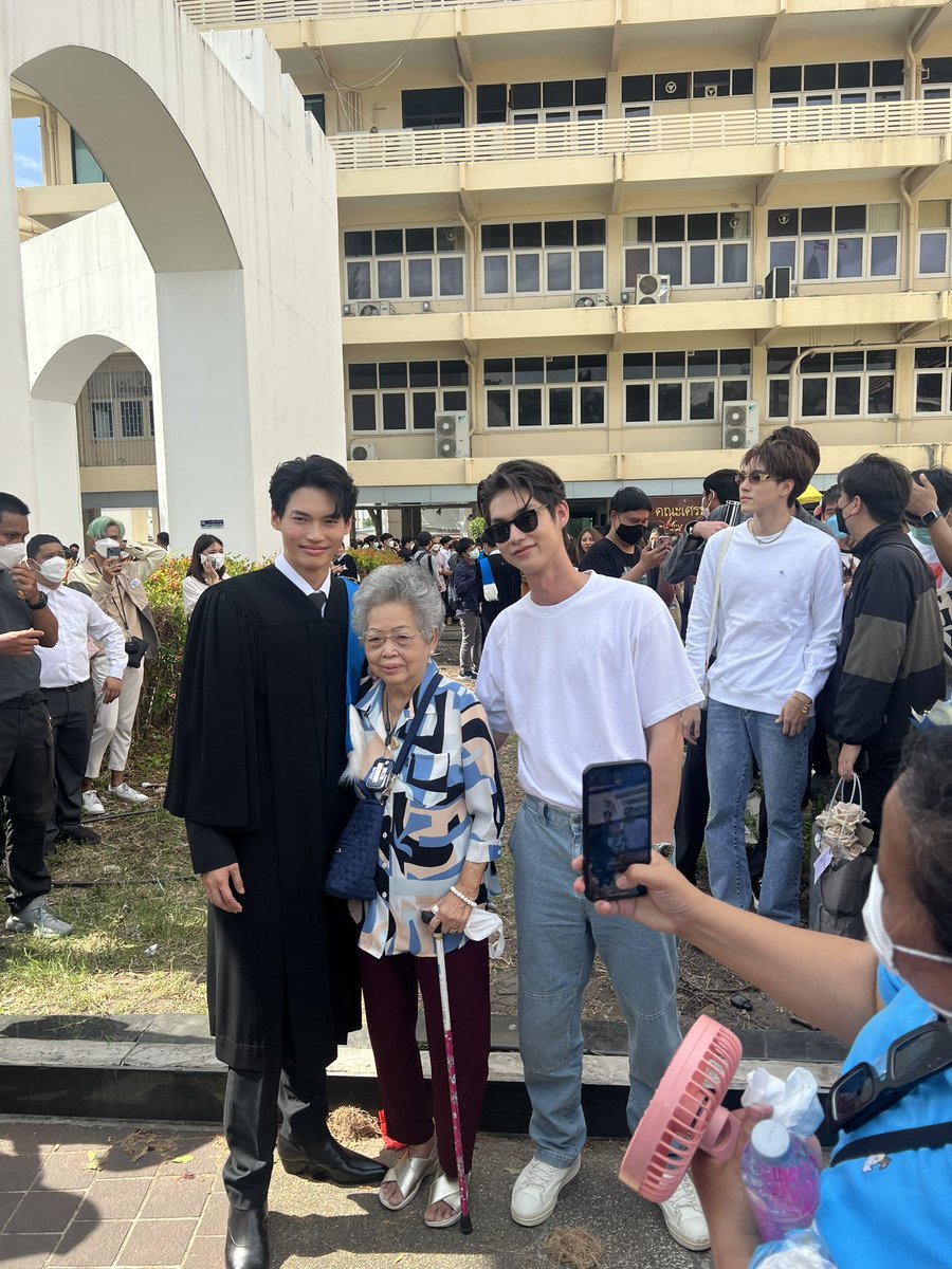 ktmt2543's tweet photo. เห็นนะว่าถ่ายอะพี่อี้ด ปล่อยรูปลงให้เห็นบ้างได้มั้ยคับบ55555 https://t.co/WKMp4SYdvt