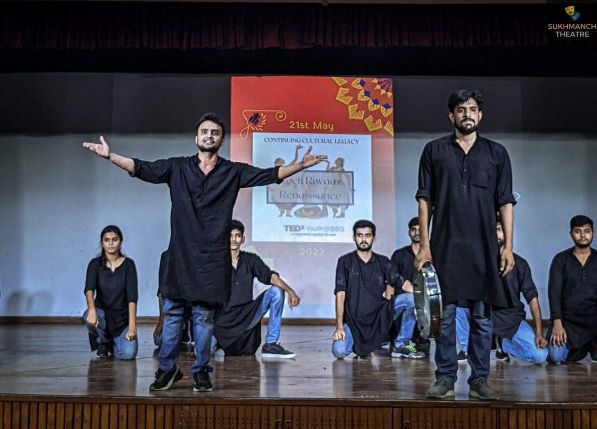 sukhmanch's tweet photo. Sukhmanch Theatre performed street play ‘Udan Khatola’ on road safety awareness at Bluebells School International, Delhi. The play is written/developed by the actors of #sukhmanchtheatre &amp; is directed by @ShilpiMarwaha https://t.co/J2KTDsAhXP