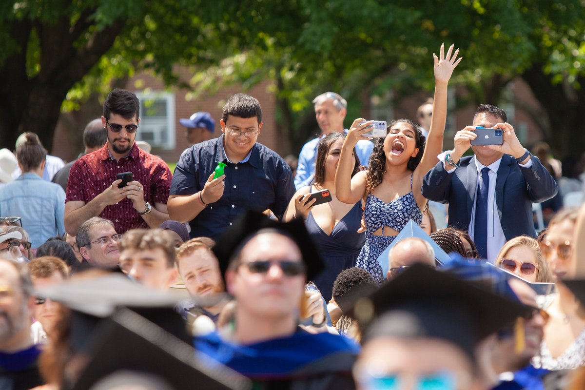 Hood College tweet media