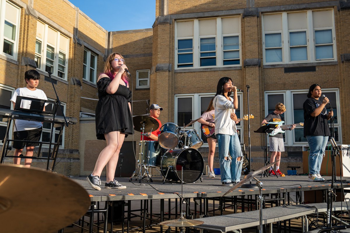 Oriole Park - The school that rocks! 8th grade band: The Defaults perform at our Fine Arts Night