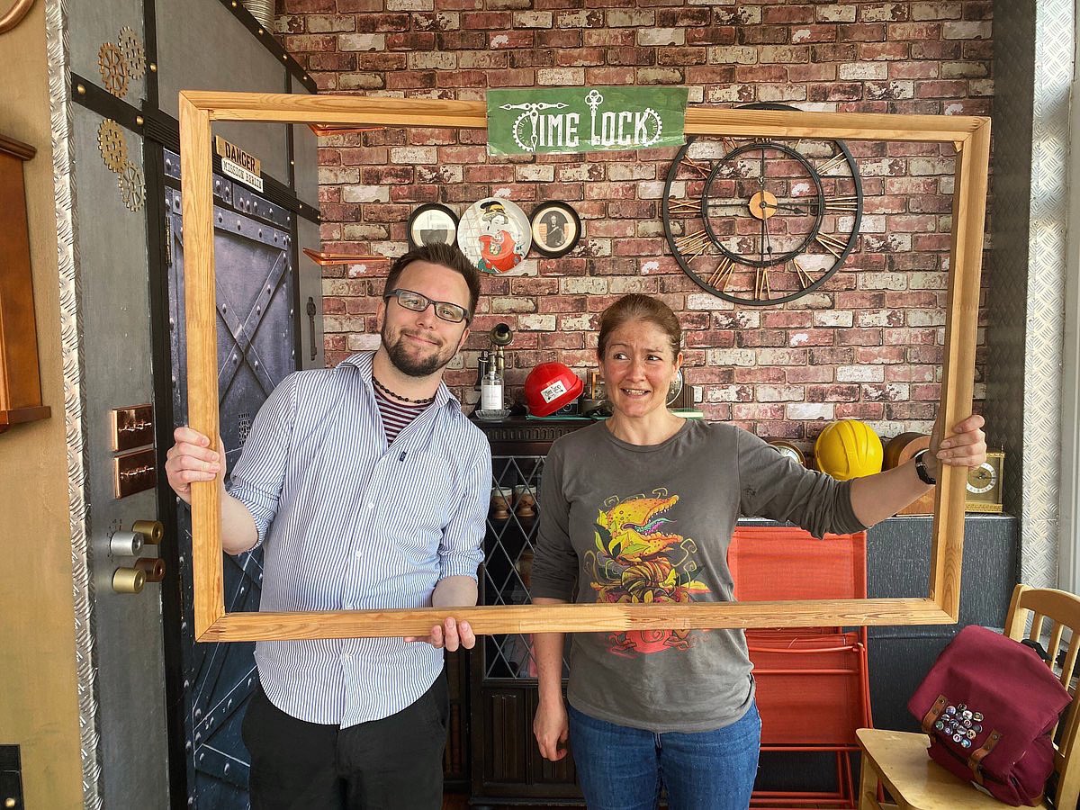 “Really good fun game with a great host who was really enthusiastic and funny. We played it as a 2 and enjoyed the variety of clues and the theming.” ⭐️⭐️⭐️⭐️⭐️

Thank you so much to this team for their amazing 5-star review!