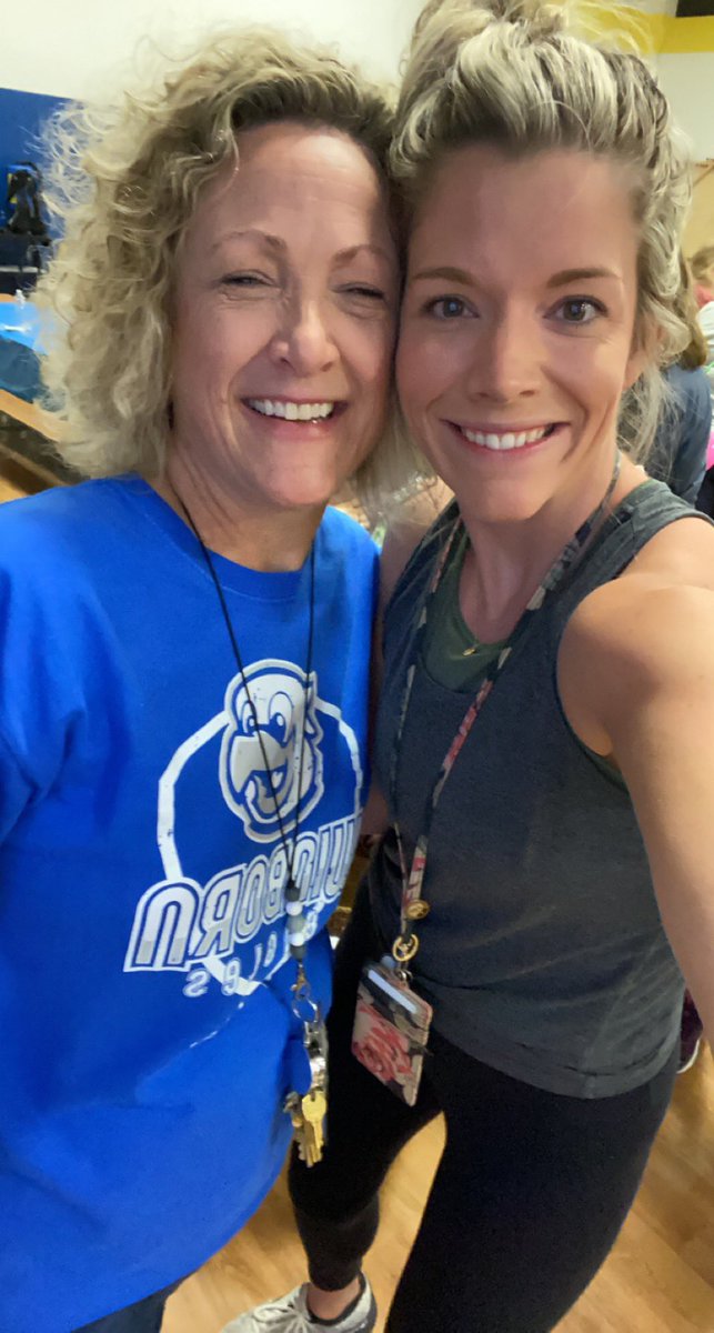 msdear4's tweet photo. Last day of school vibes with @frisonlisa. PEACE AND BLESSINGS and a happy summer ❤️ https://t.co/eOuQX1QS1C