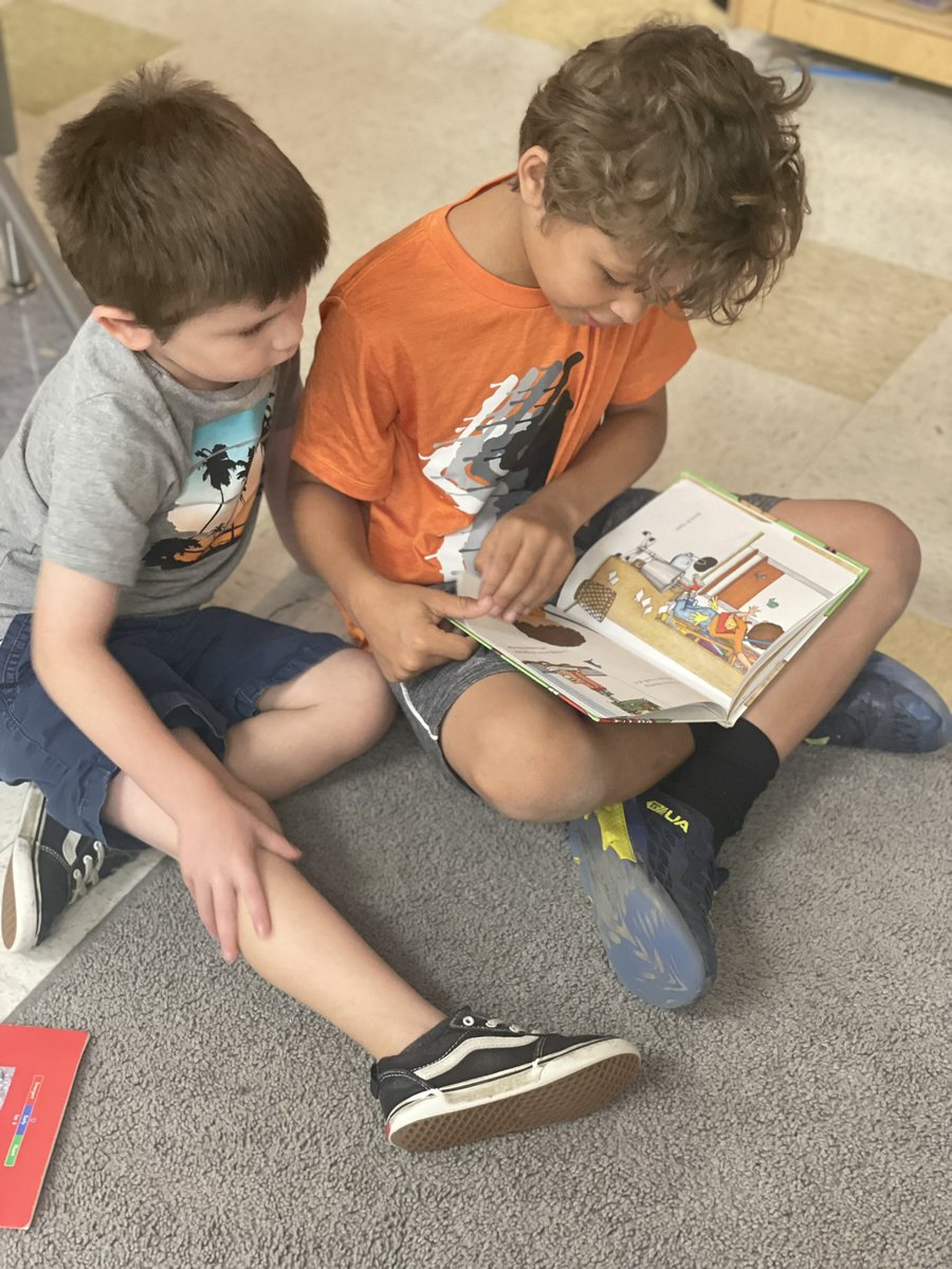 absmith_cses's tweet photo. Got to share our books with 2nd grade reading buddies today to pump up reading volume for EOY! These readers were so excited and it was sweet to see some familiar faces again ❤️📖 @MrsTurnerLES #lex1literacy @lexingtonelemsc https://t.co/FDBGTxMM2n