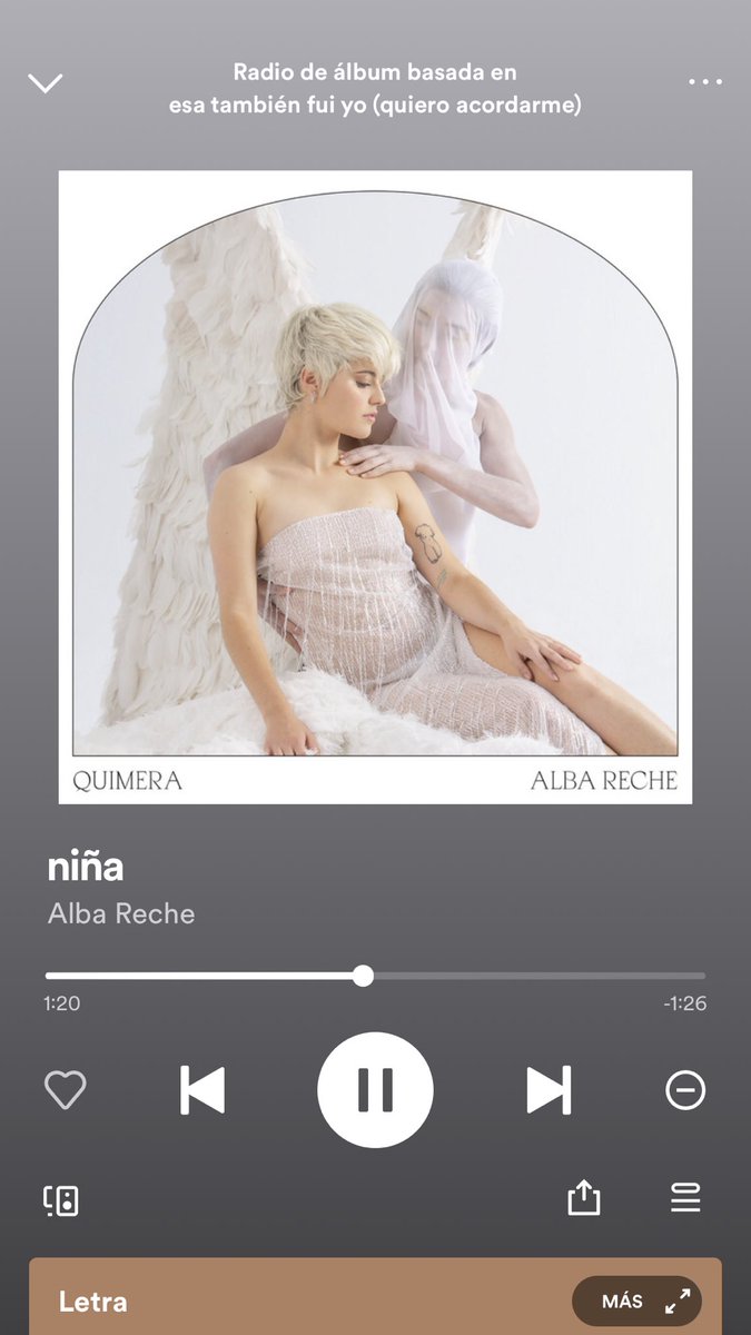 lasaralara_'s tweet photo. Escuchando "Esa también fui yo" y después se pone "Niña" 😭 El universo me quiere ver llorar 😥
#AlbaRecheETFY https://t.co/8oKb2OkJzW